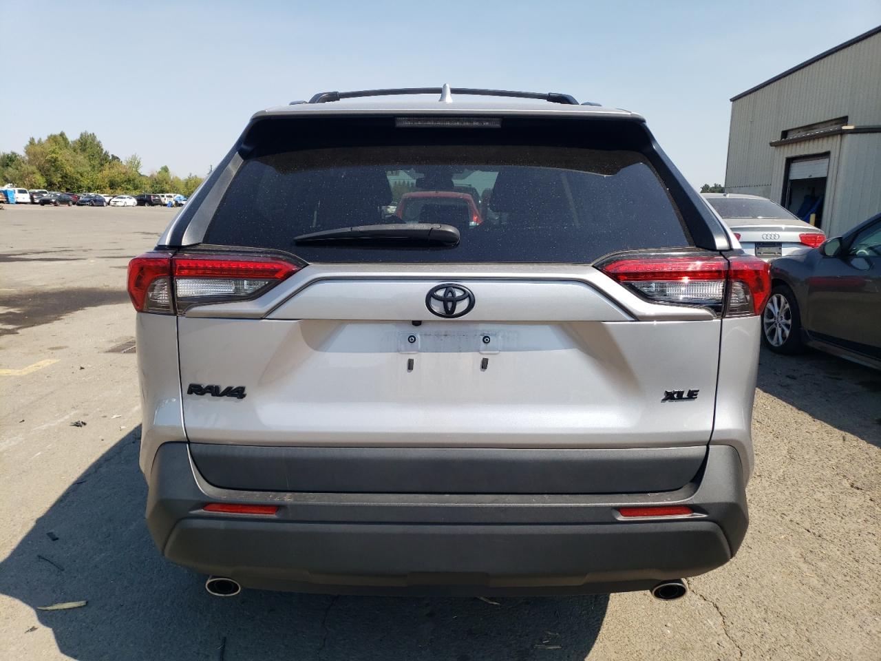 TOYOTA RAV4 XLE