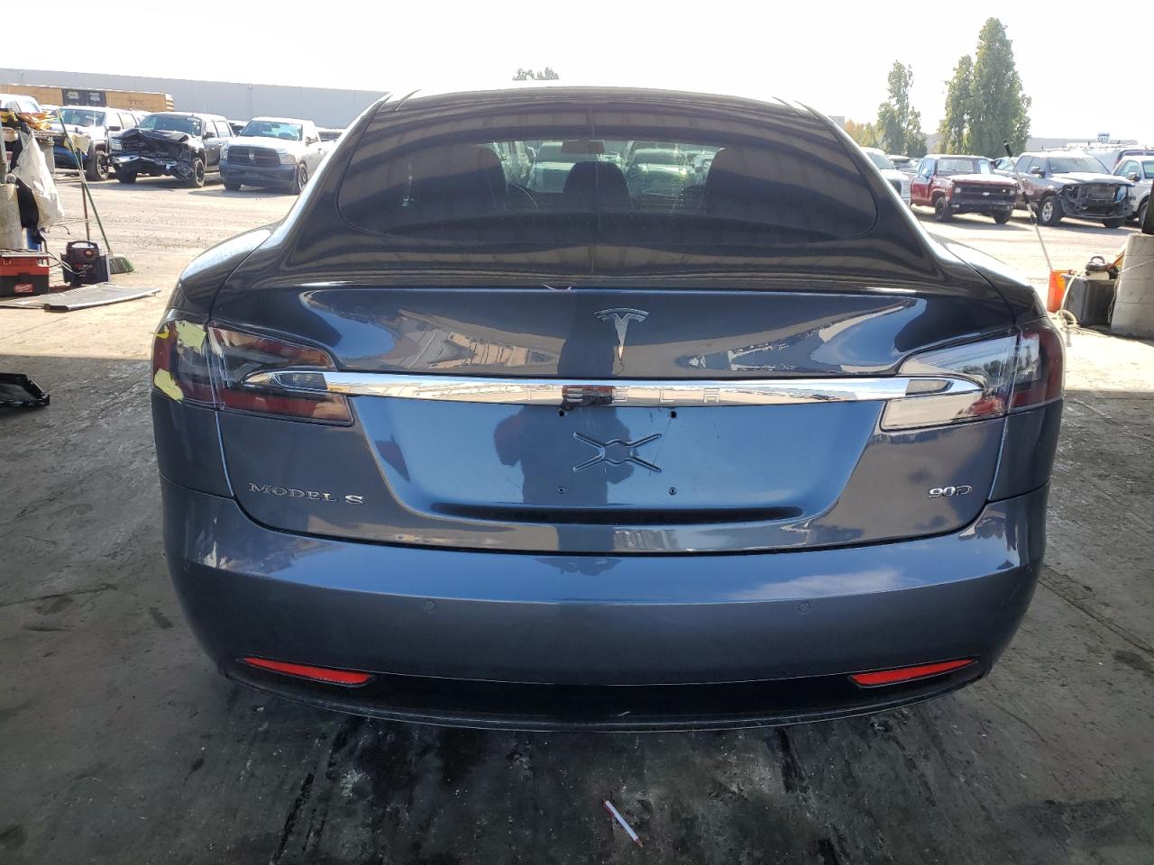 TESLA MODEL S