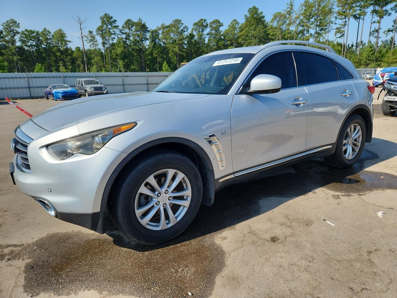 INFINITI QX70