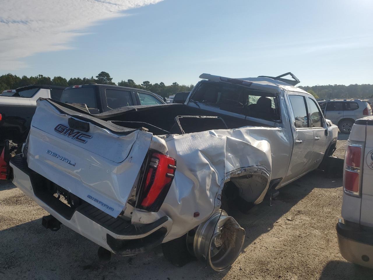 GMC SIERRA K3500 DENALI