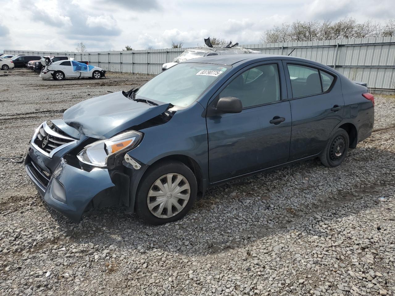 NISSAN VERSA S