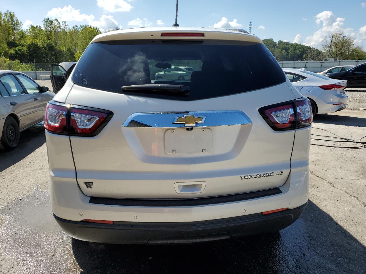 CHEVROLET TRAVERSE LT