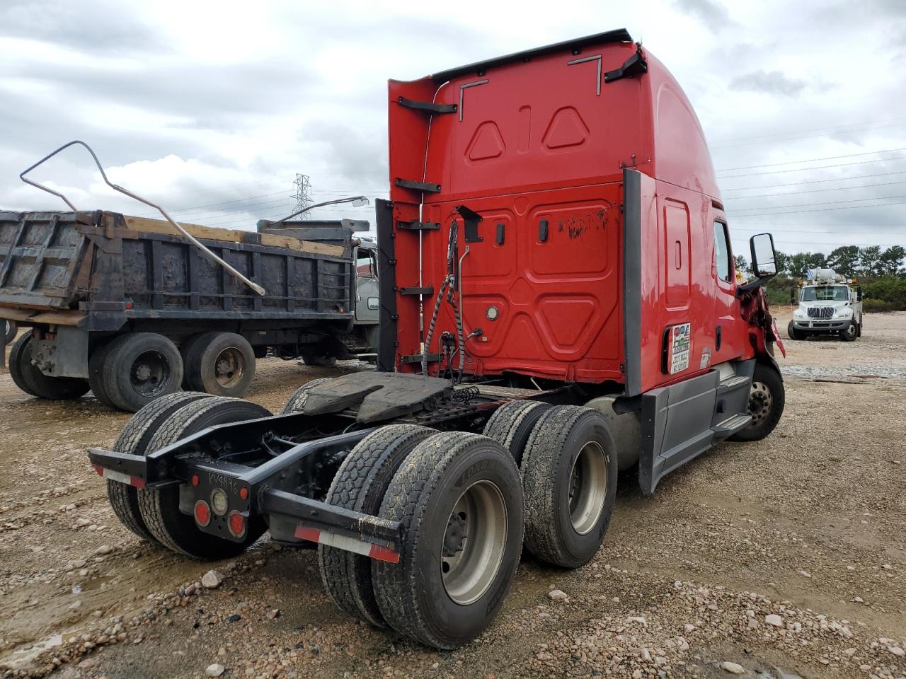 Lot #3278722629 2020 FREIGHTLINER CASCADIA 1