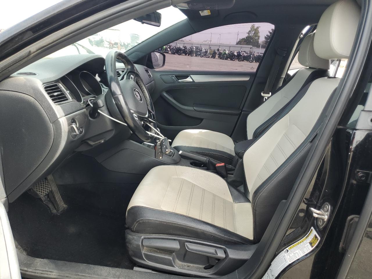 VOLKSWAGEN JETTA SPORT