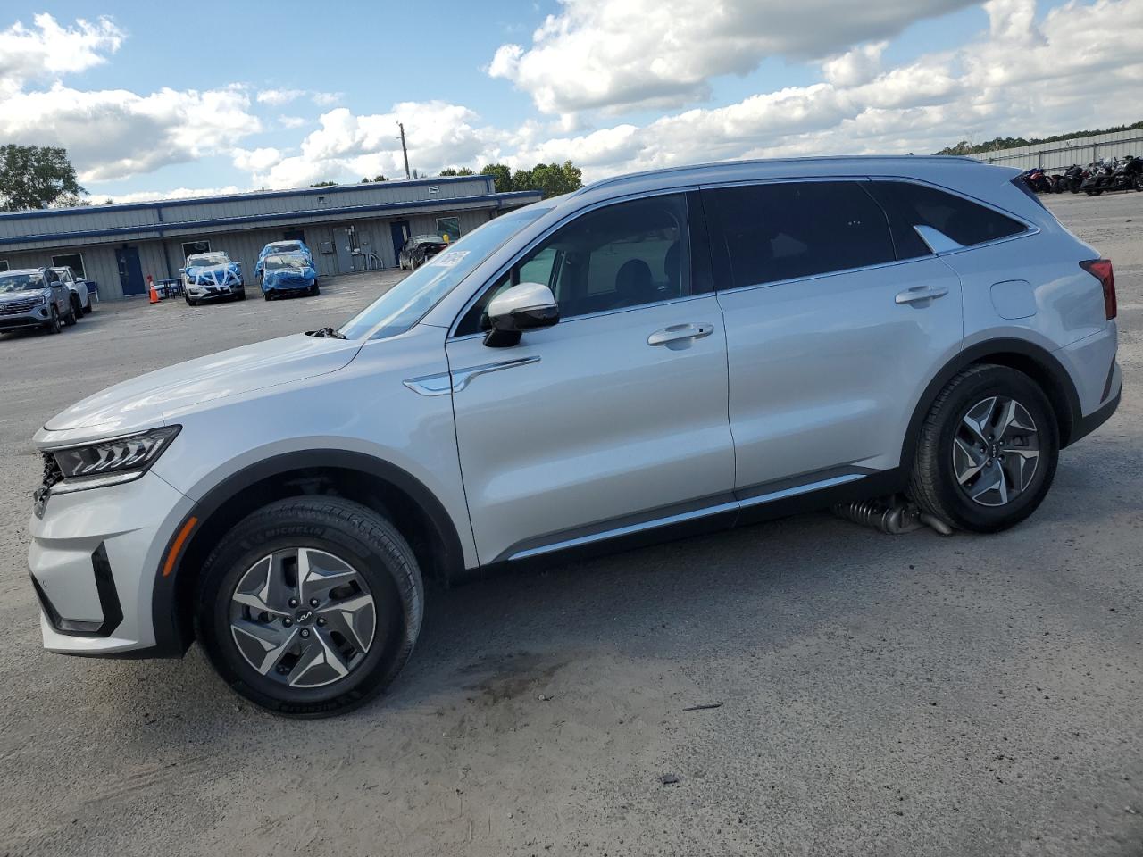 Lot #3269868687 2023 KIA SORENTO EX