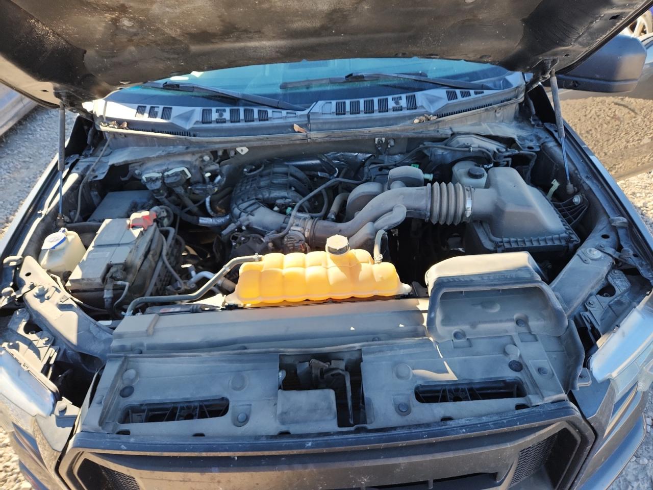 FORD F-150 SUPER CAB