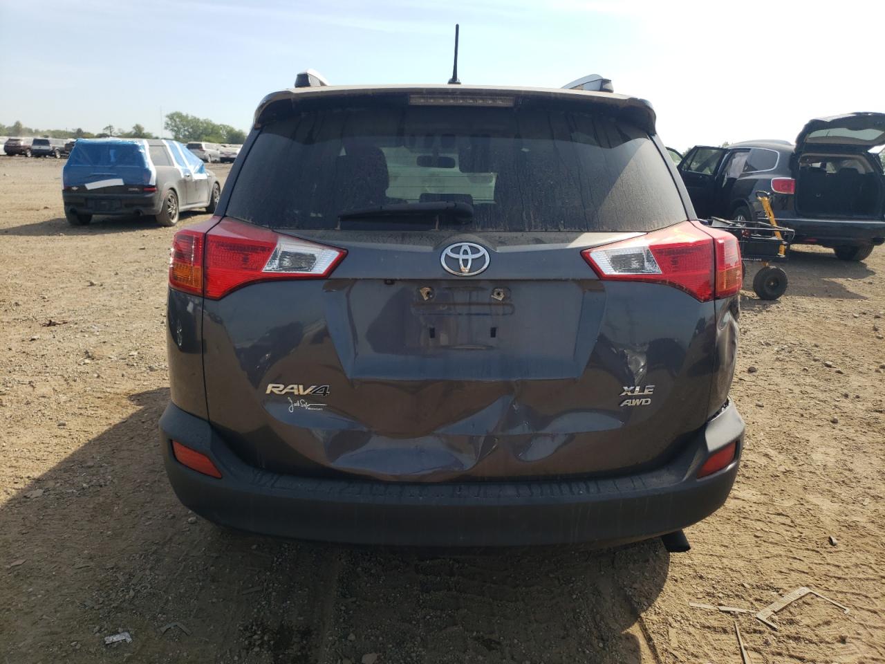 TOYOTA RAV4 XLE