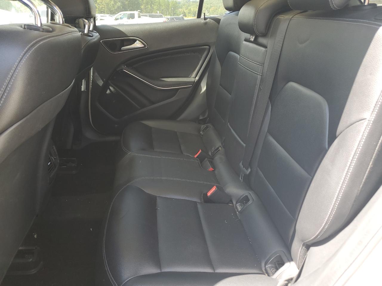 MERCEDES-BENZ GLA-CLASS 250