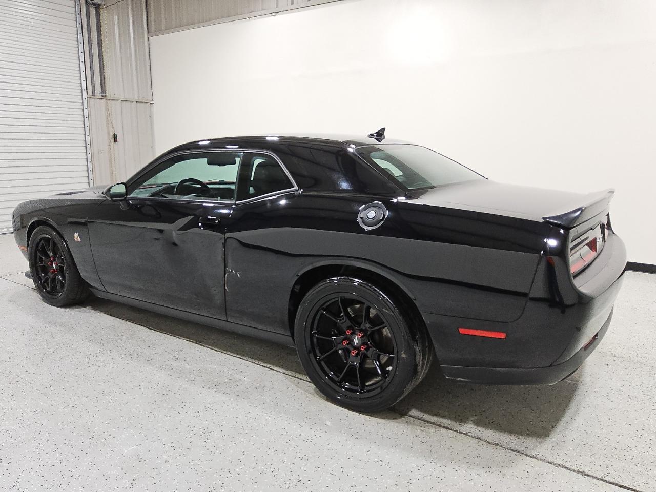 DODGE CHALLENGER R/T SCAT PACK