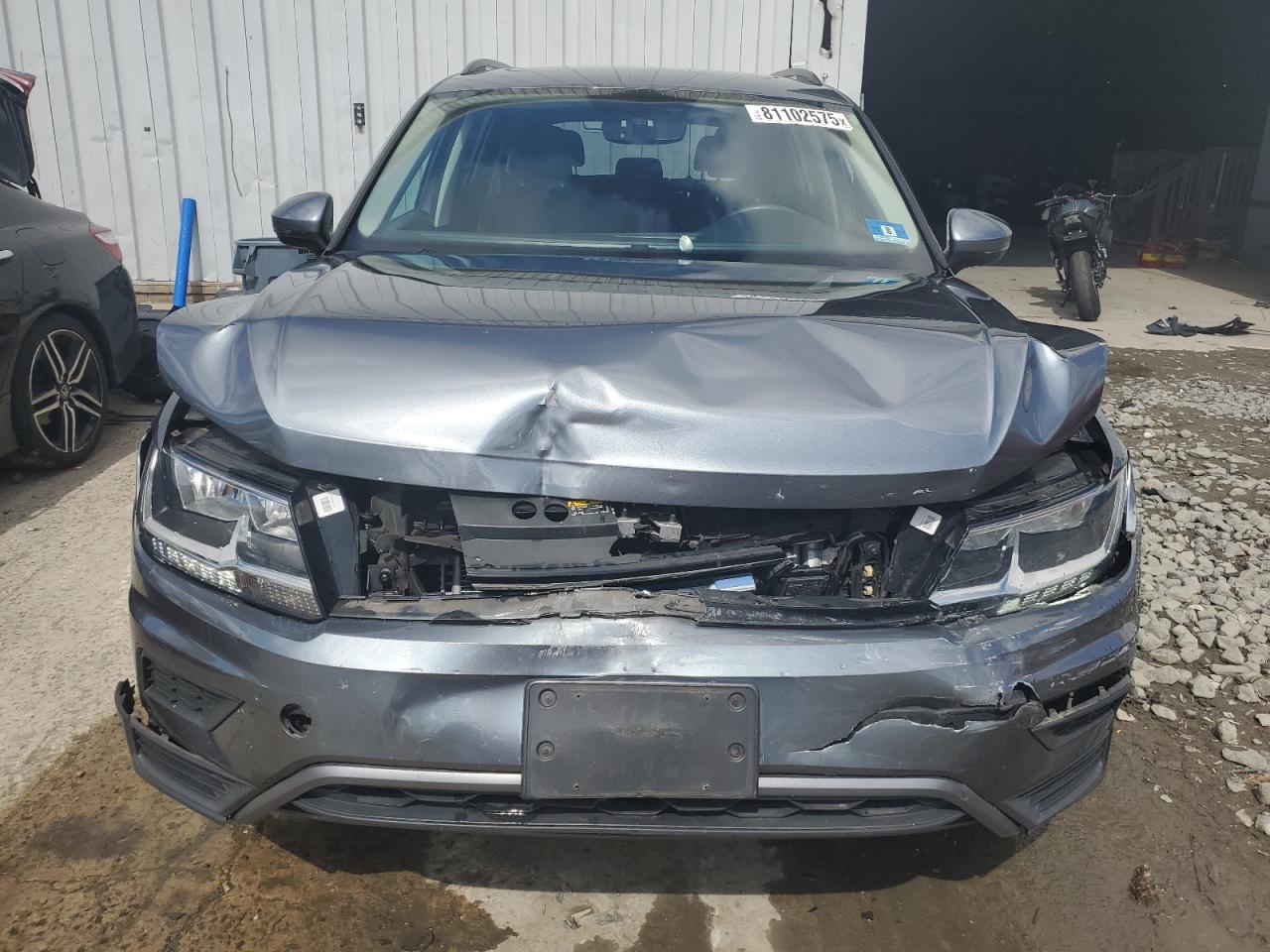 VOLKSWAGEN TIGUAN SE