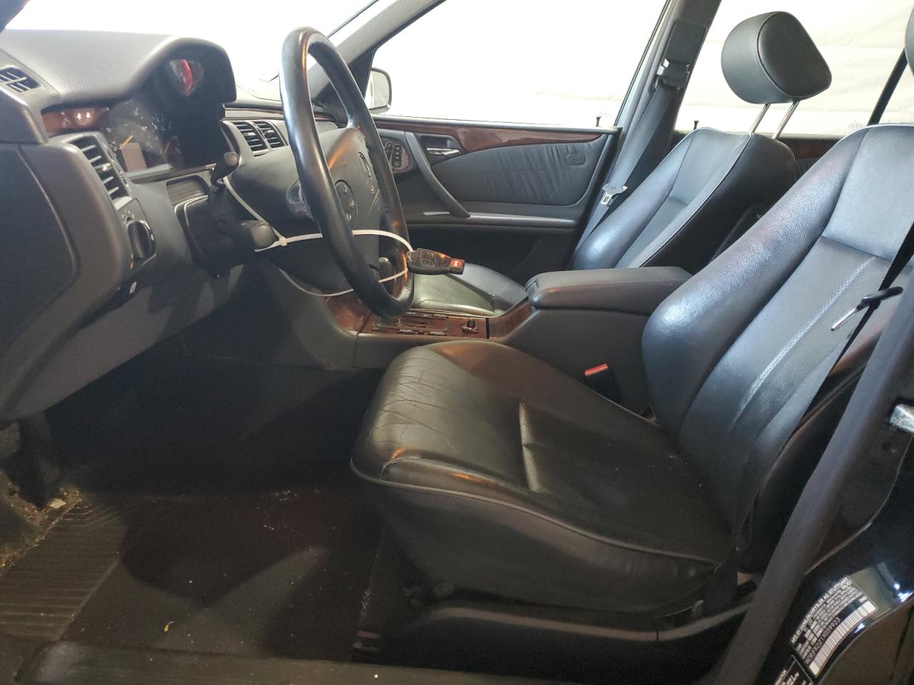 Lot #3298118136 2001 MERCEDES-BENZ E 320 4MAT