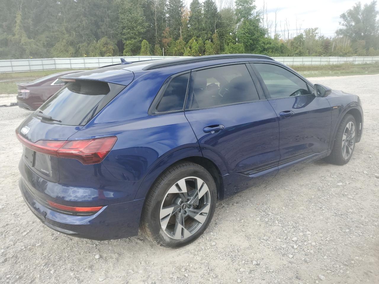 AUDI E-TRON PREMIUM