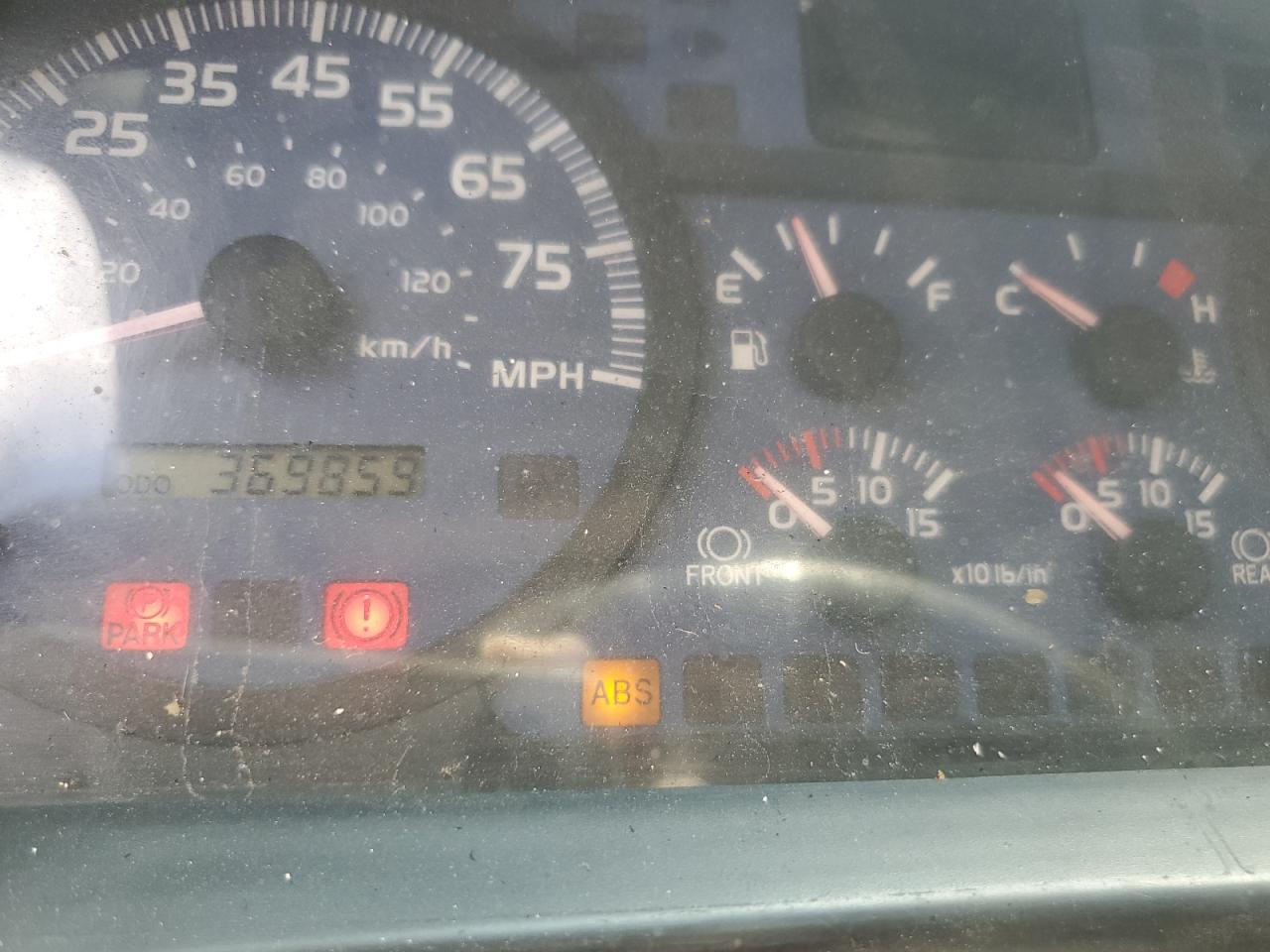 Lot #3266691360 2010 HINO 258/268