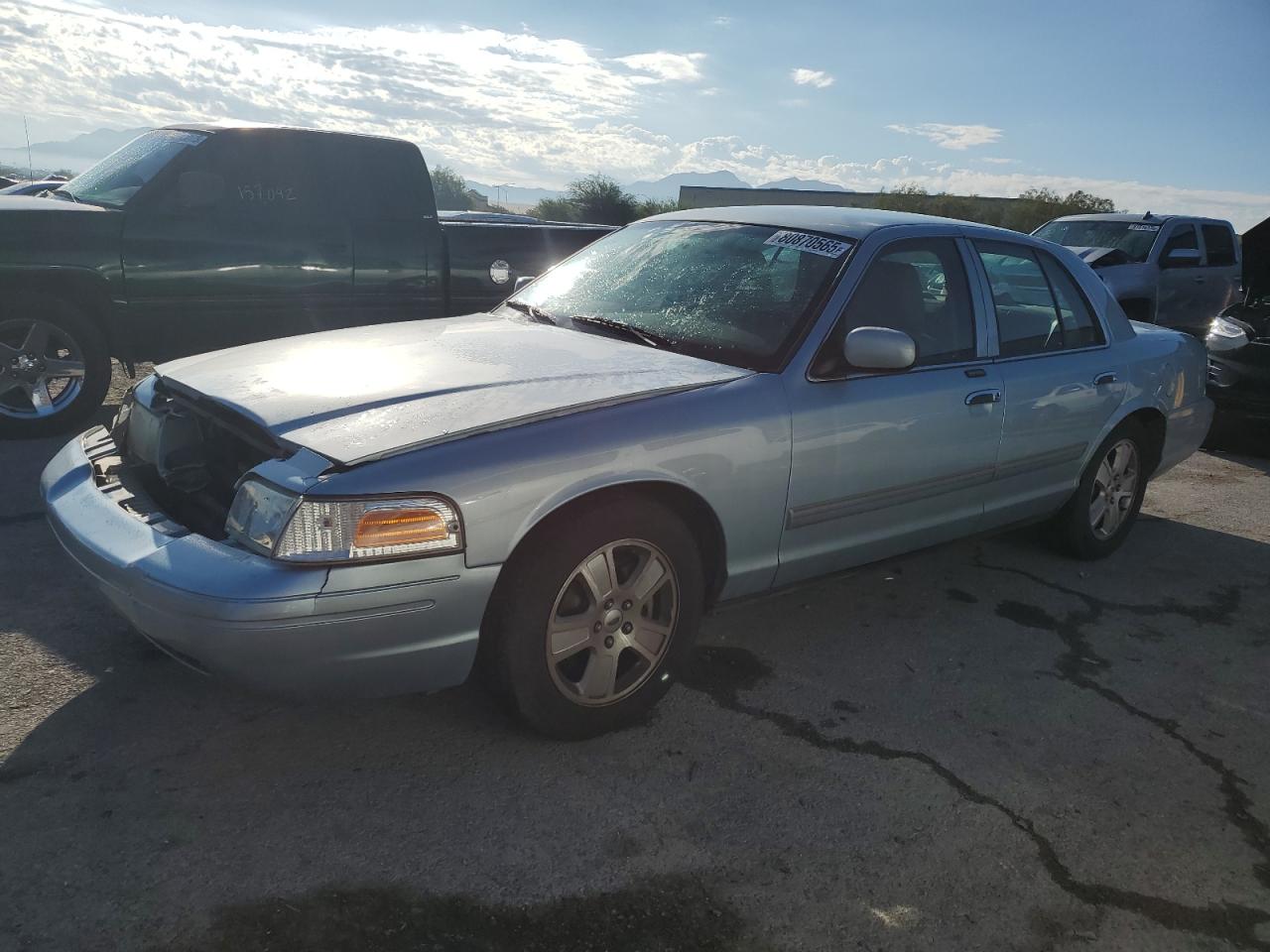 FORD CROWN VICTORIA LX