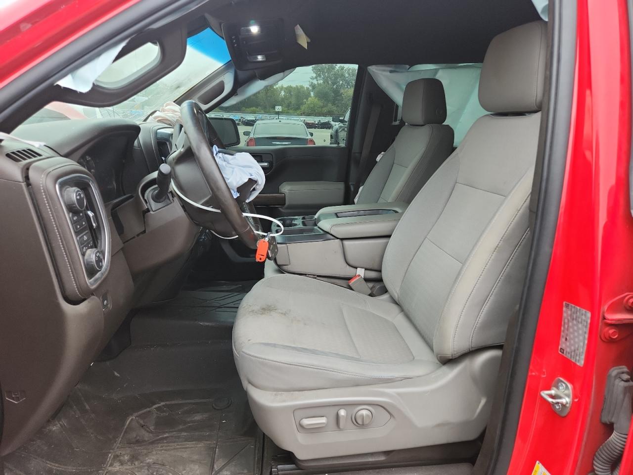 CHEVROLET SILVERADO K1500 LT