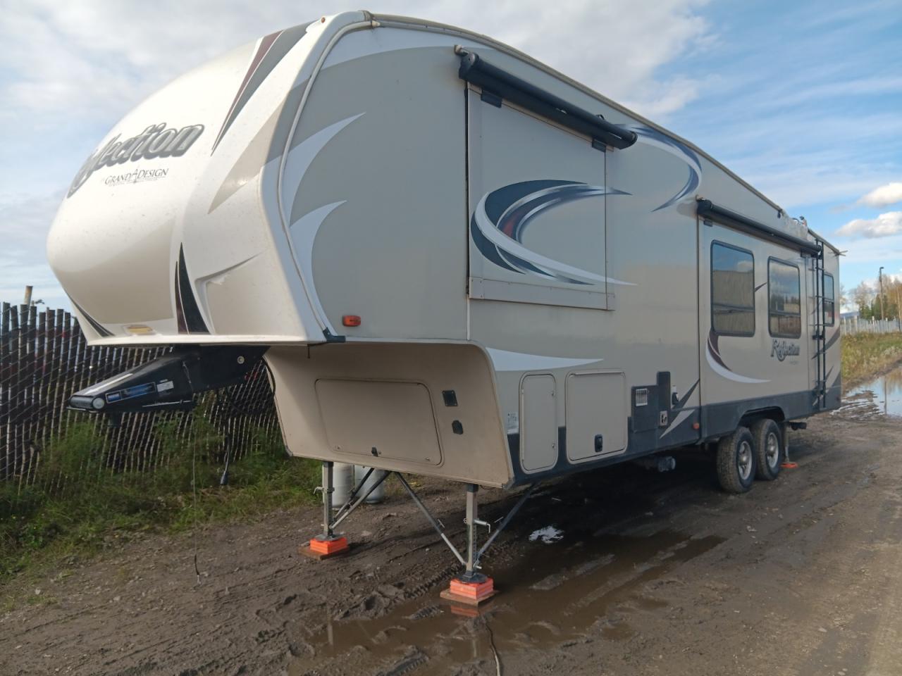 Lot #3269828675 2016 GRAND DESIGN REFLECTION