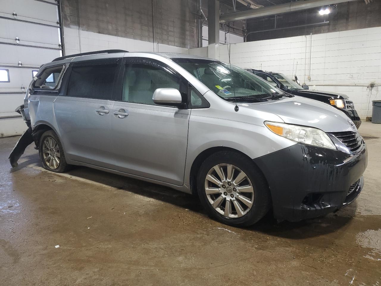 Lot #3280452221 2012 TOYOTA SIENNA LE