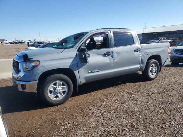 TOYOTA TUNDRA CREWMAX SR5