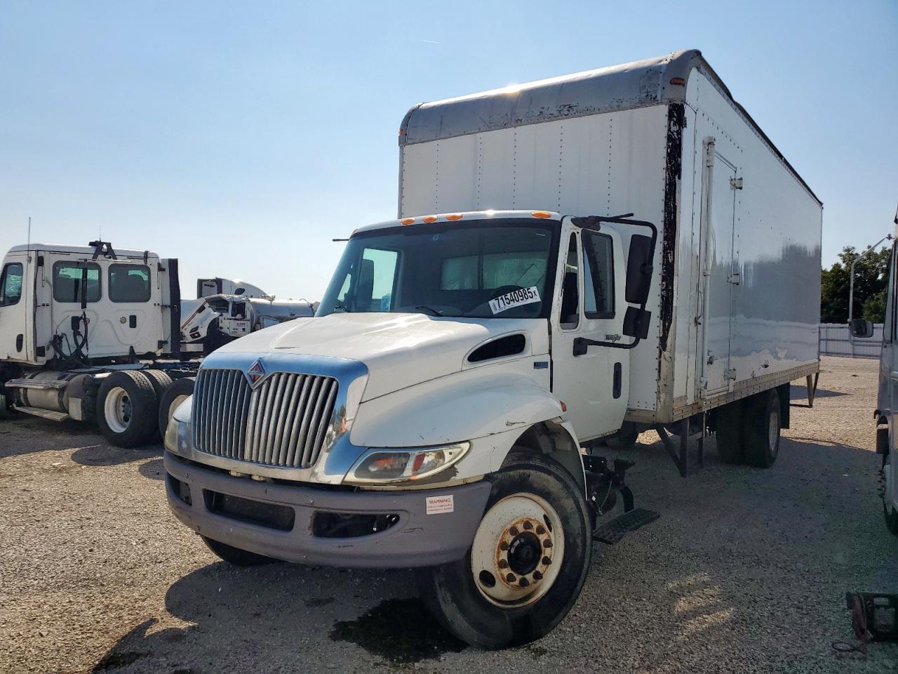 Lot #3242514964 2012 INTERNATIONAL 4000 4300