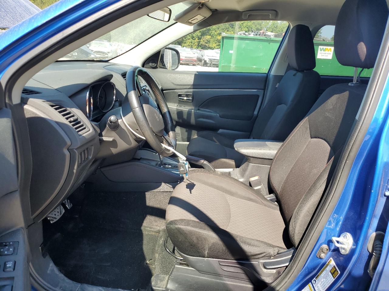 MITSUBISHI OUTLANDER ES