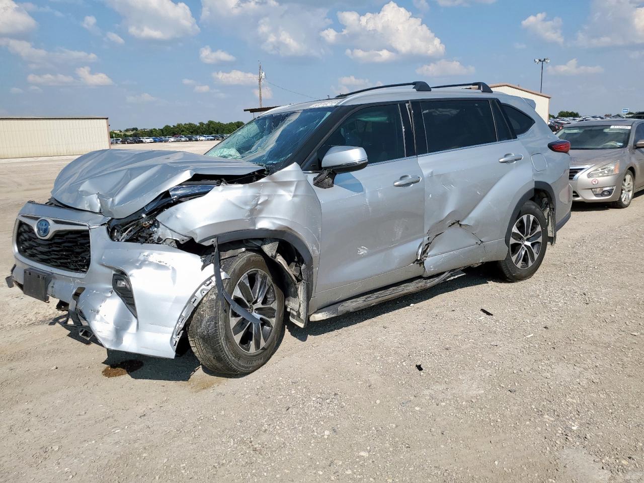 TOYOTA HIGHLANDER HYBRID XLE