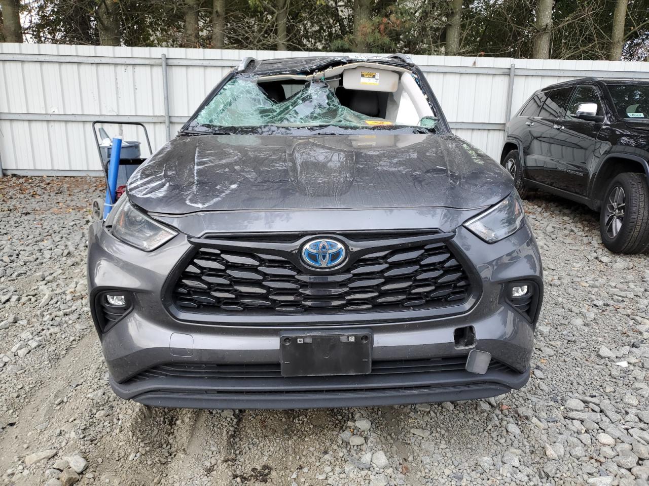 TOYOTA HIGHLANDER HYBRID XLE