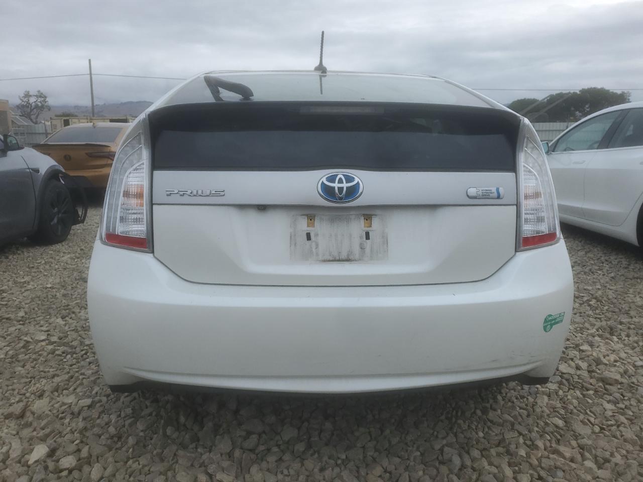 TOYOTA PRIUS PLUG-IN