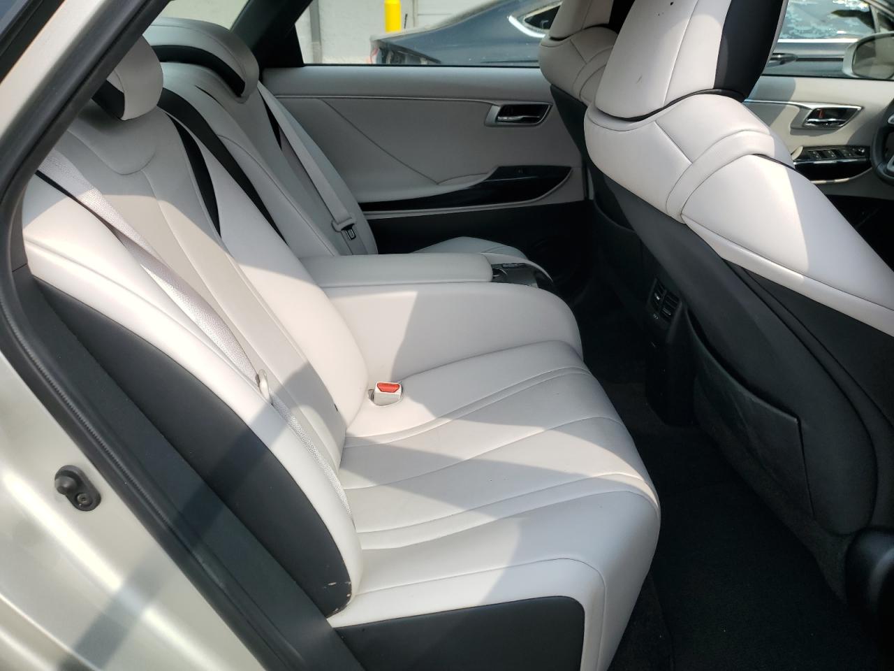 Lot #3258898833 2018 TOYOTA MIRAI