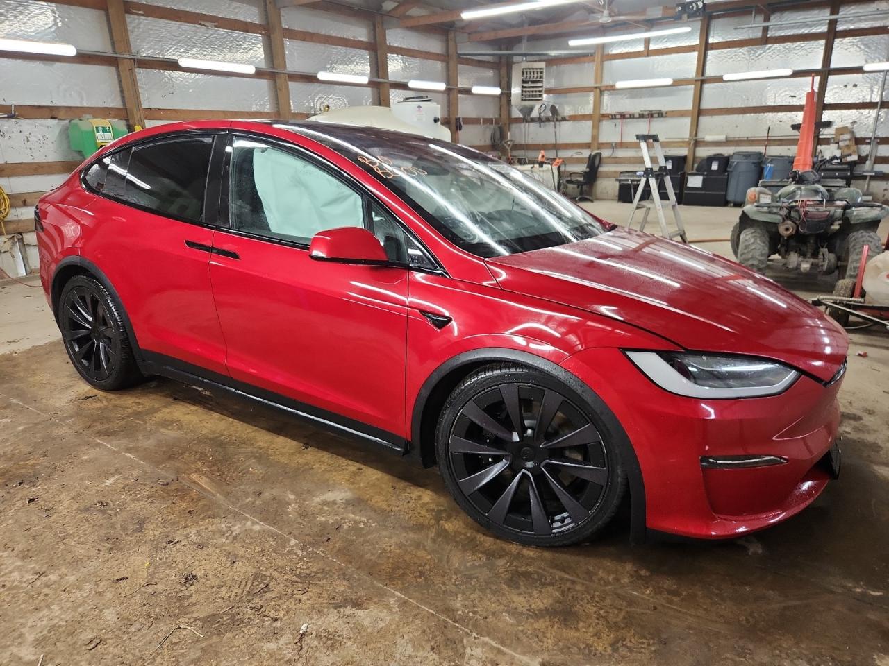 TESLA MODEL X