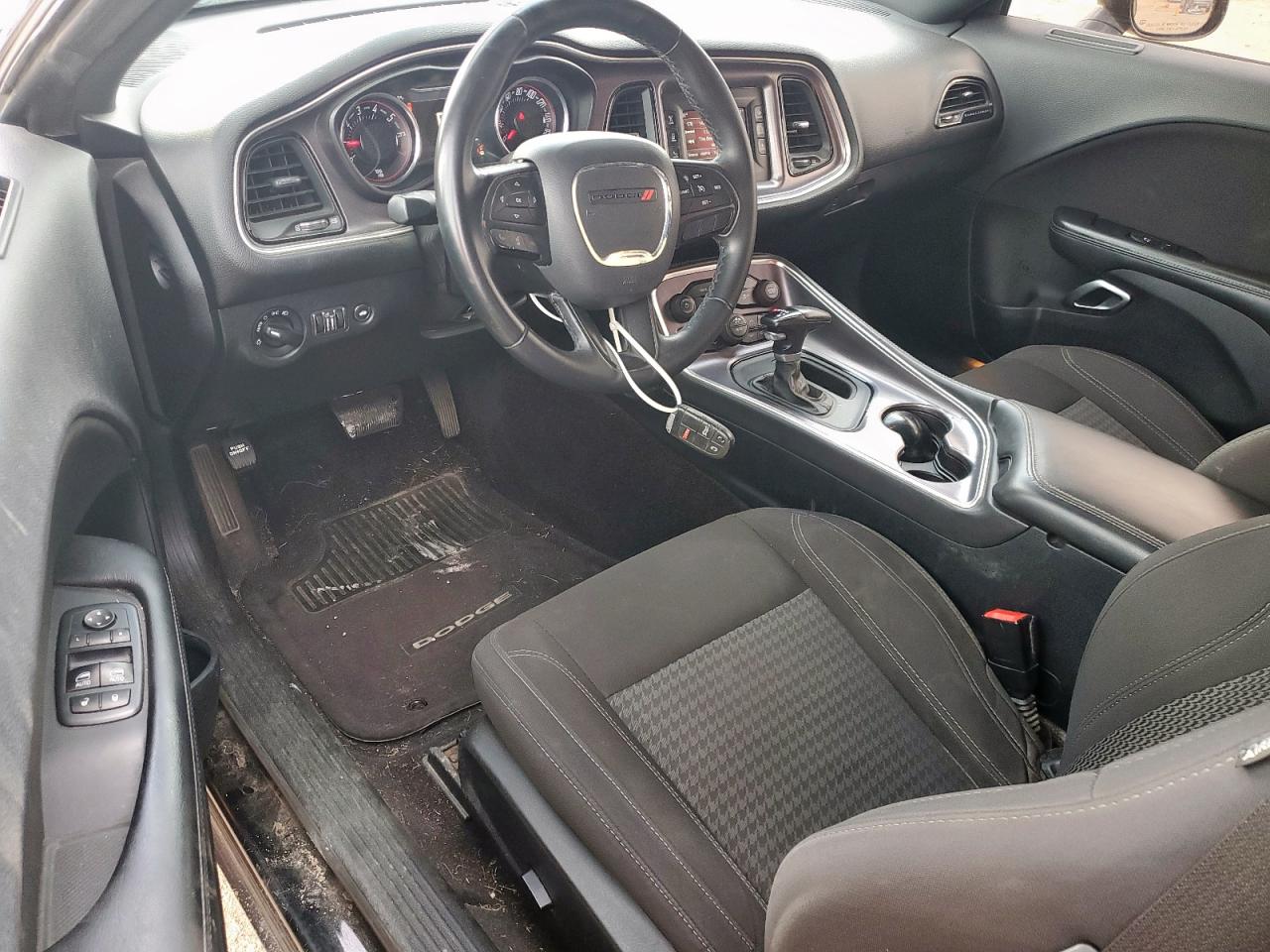 DODGE CHALLENGER SXT