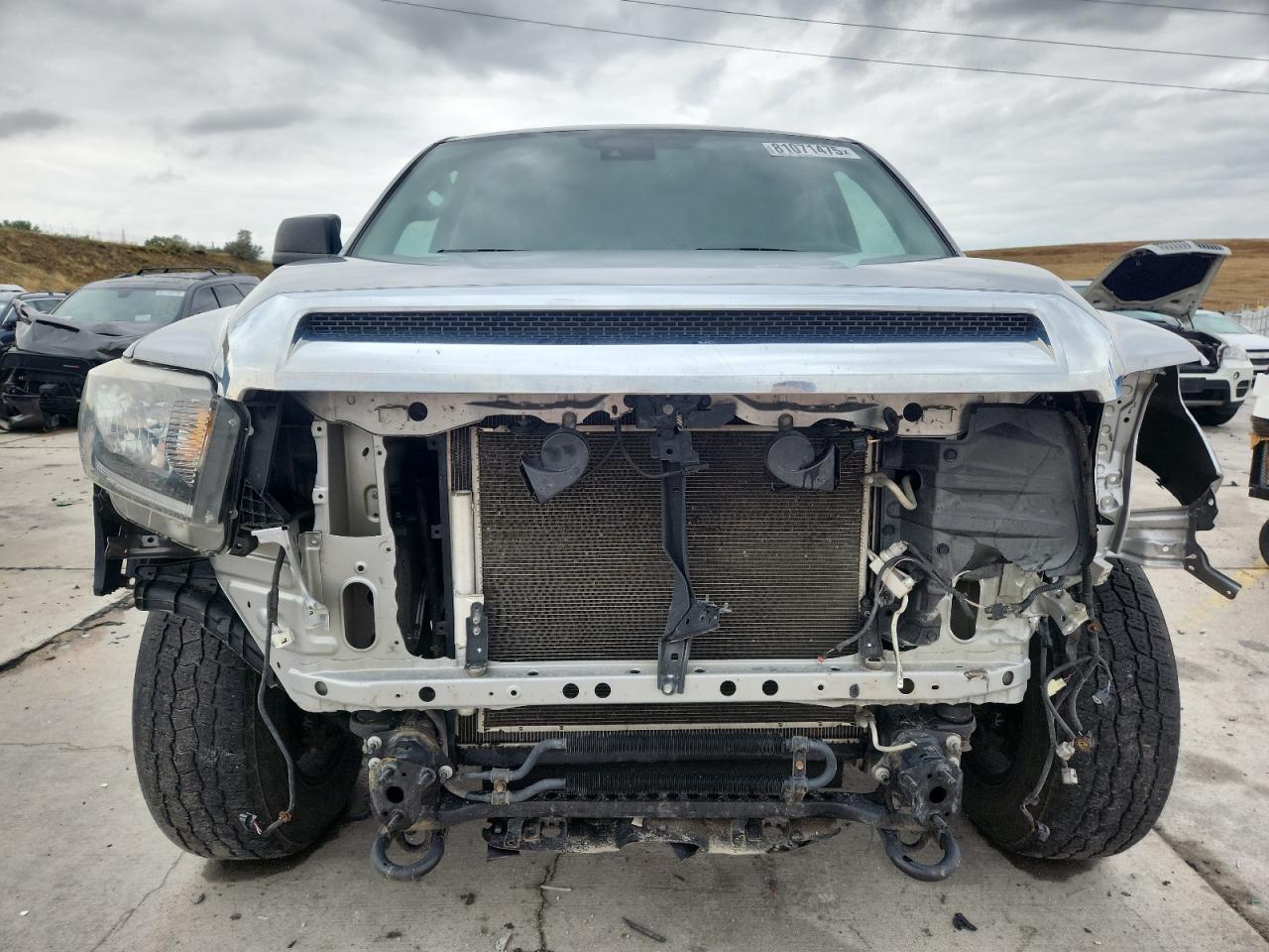 TOYOTA TUNDRA DOUBLE CAB SR