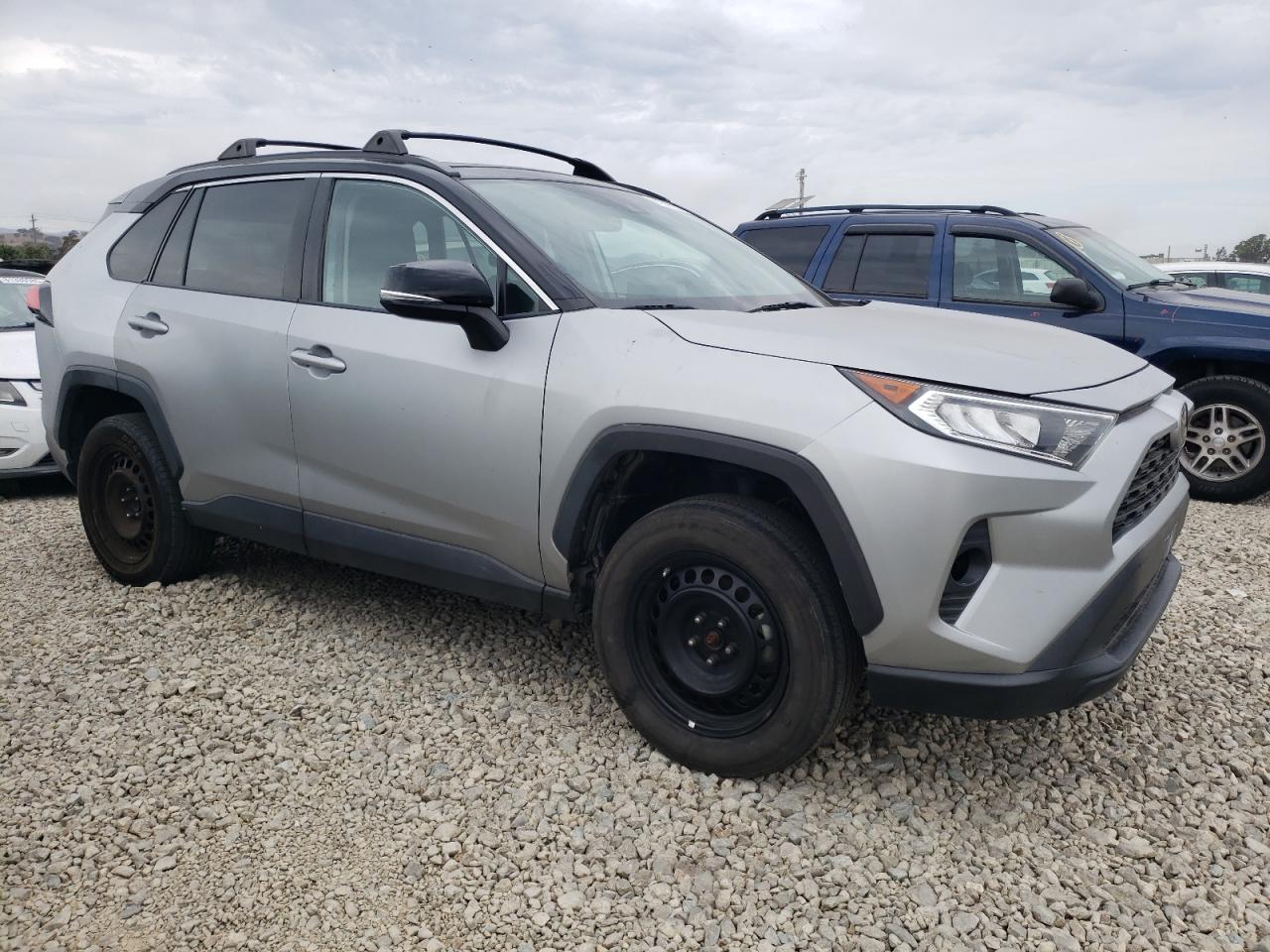 TOYOTA RAV4 XLE