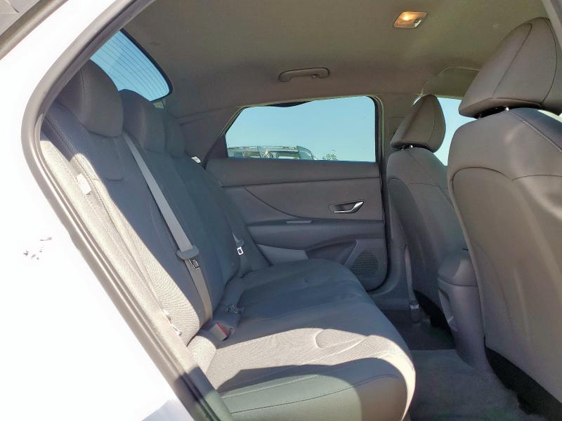 2024 HYUNDAI ELANTRA SE KMHLL4DG9RU684194