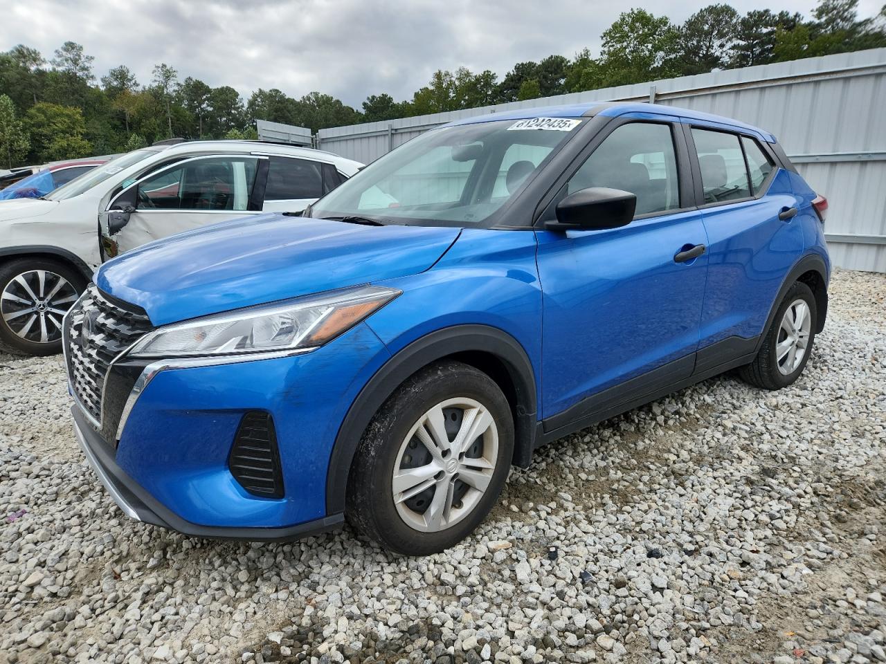 NISSAN KICKS S