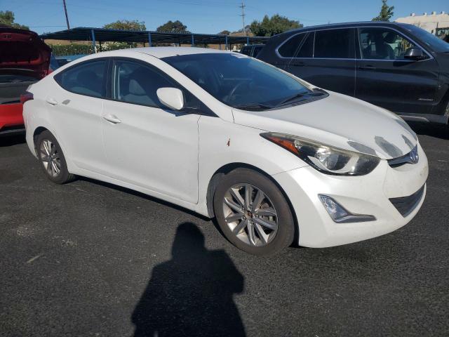 2015 HYUNDAI ELANTRA SE - 5NPDH4AE7FH592892