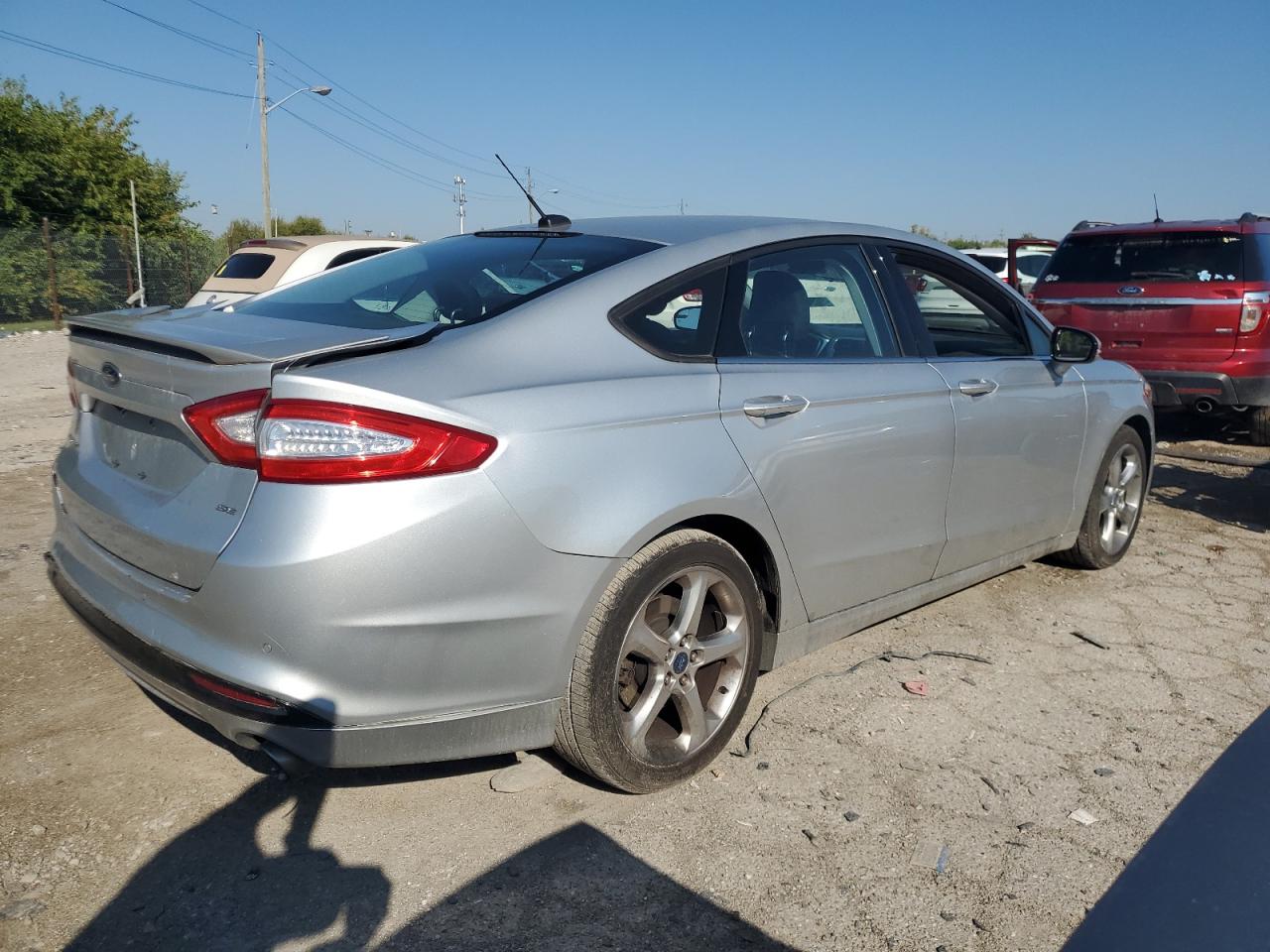 FORD FUSION SE