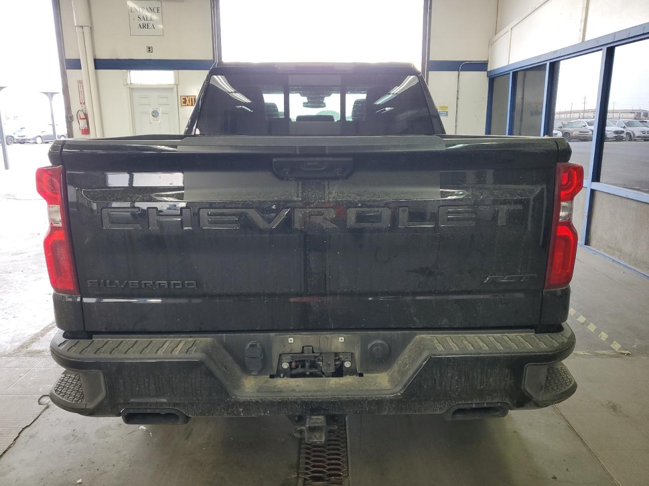 CHEVROLET SILVERADO K1500 RST