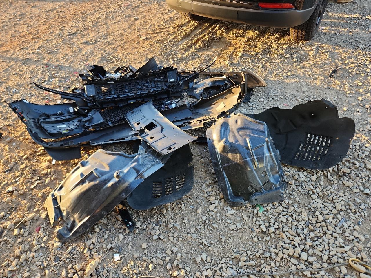 JEEP GRAND CHEROKEE LAREDO