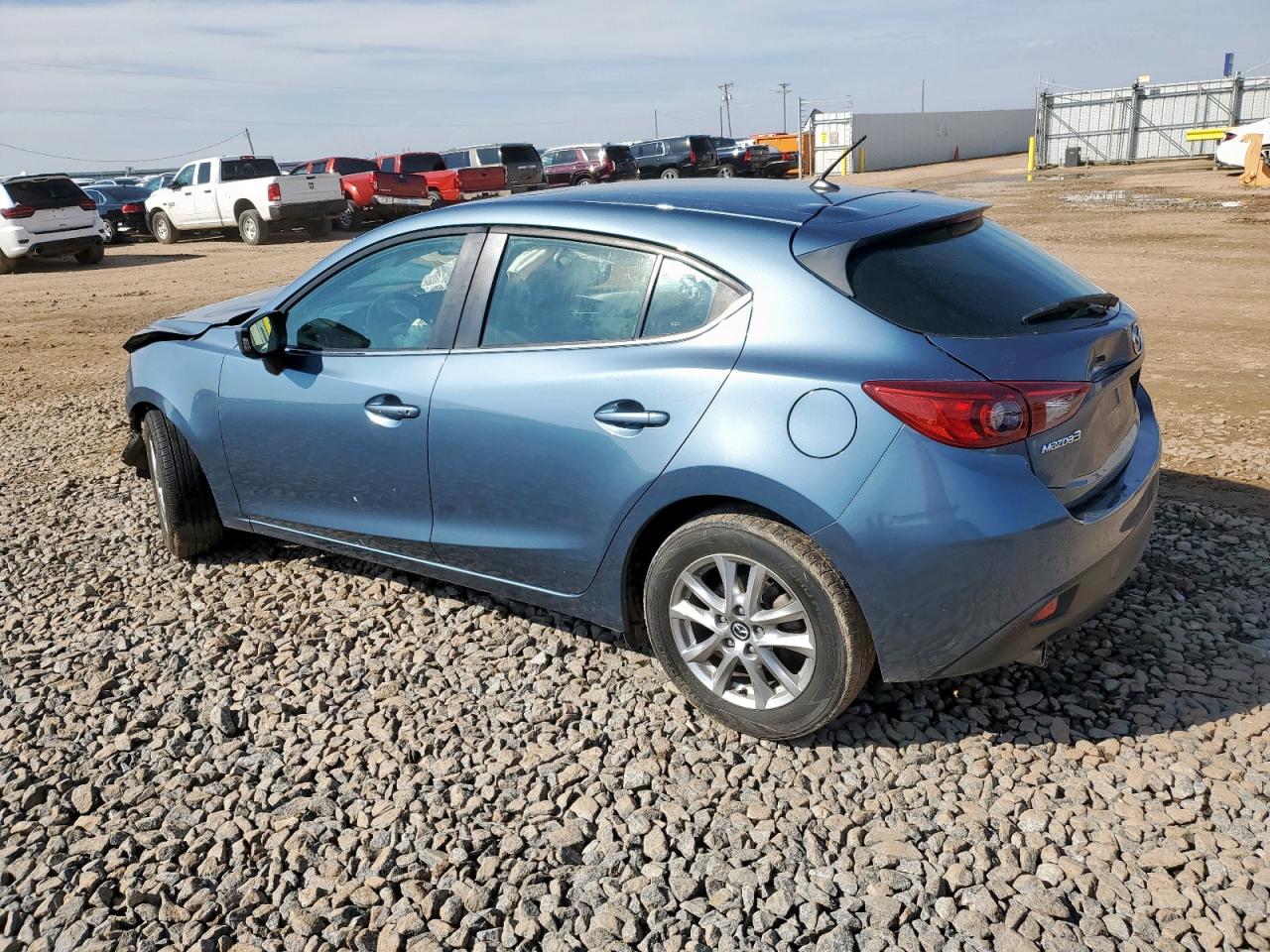 MAZDA 3 TOURING