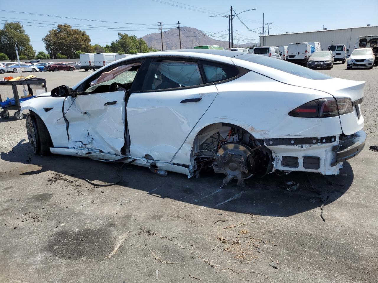 TESLA MODEL S