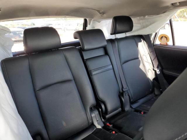 2018 TOYOTA 4RUNNER SR JTEBU5JR6J5609133