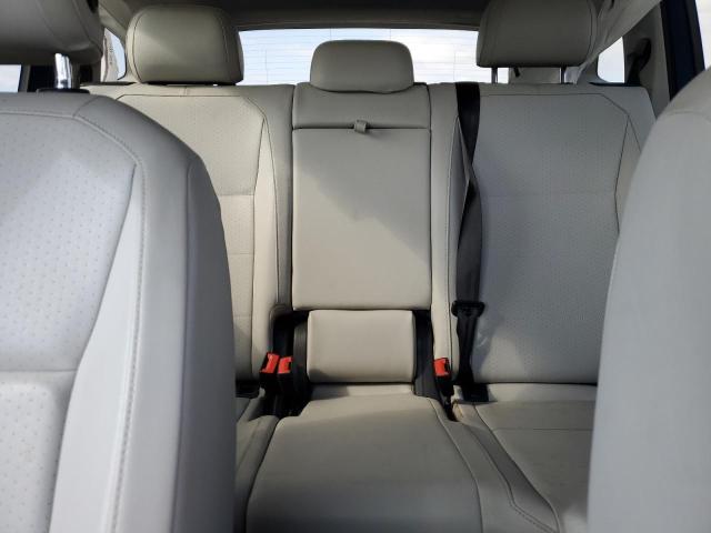 2018 VOLKSWAGEN TIGUAN SE 3VV3B7AX4JM050444