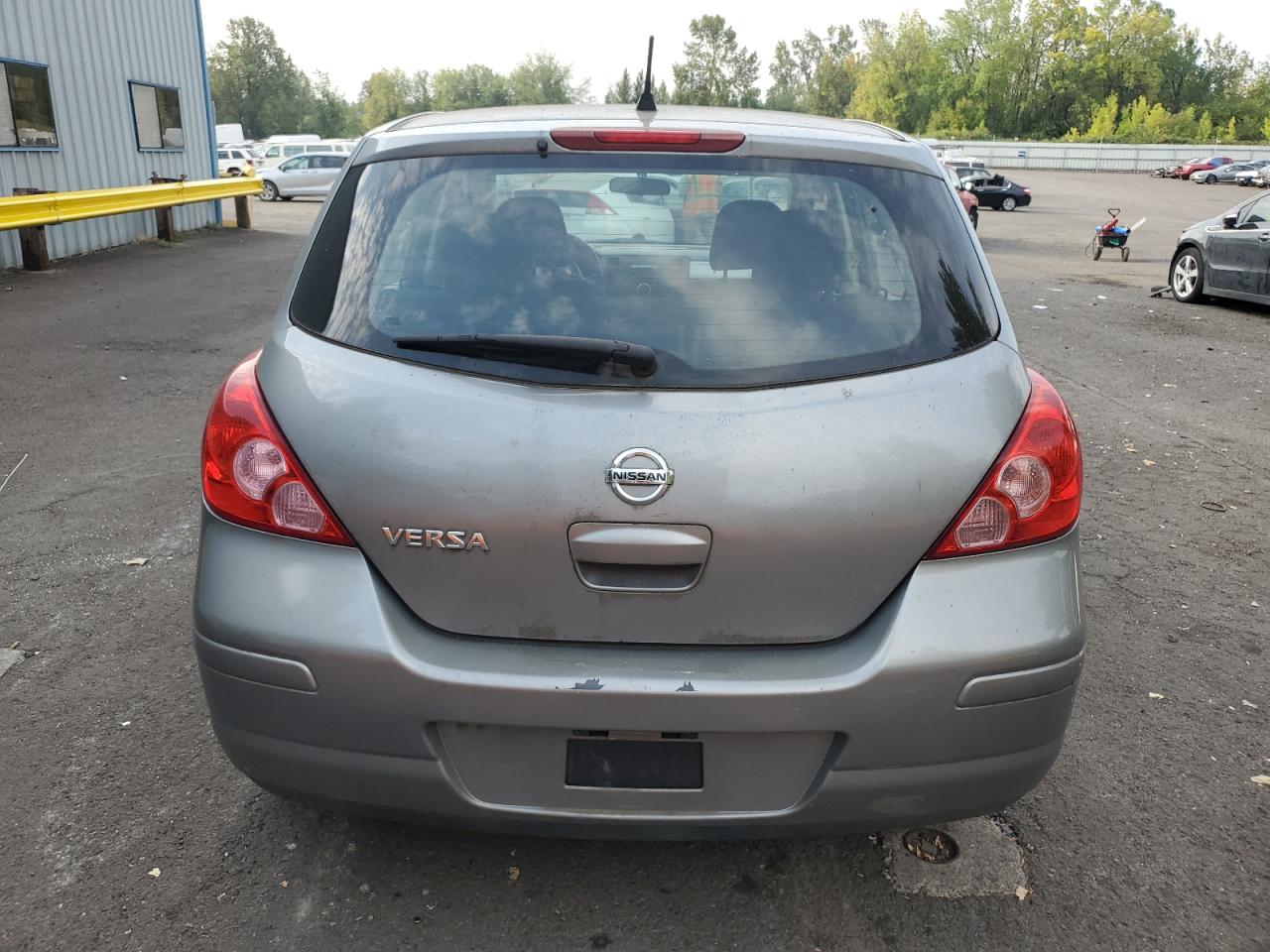 NISSAN VERSA S