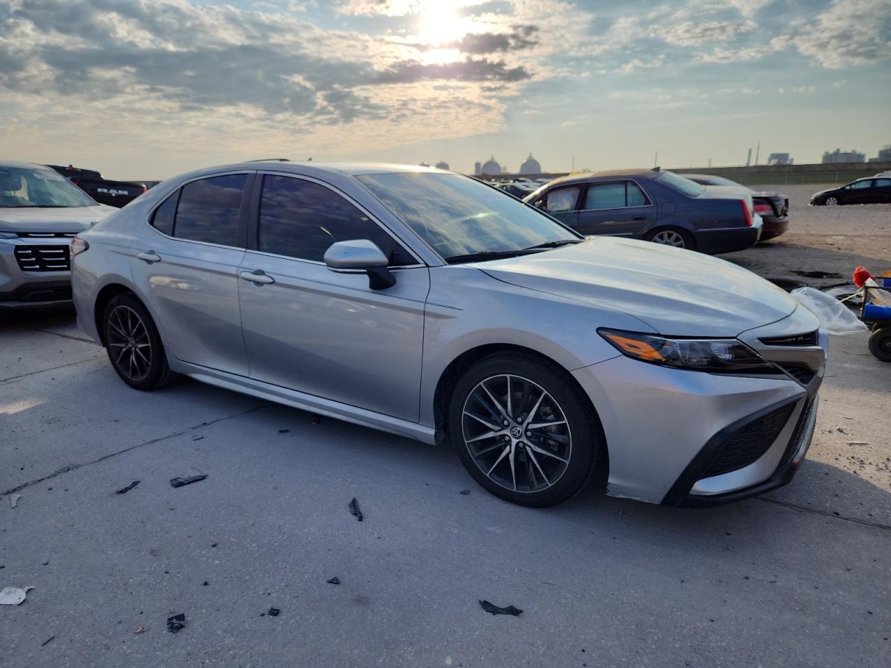 TOYOTA CAMRY SE NIGHT SHADE