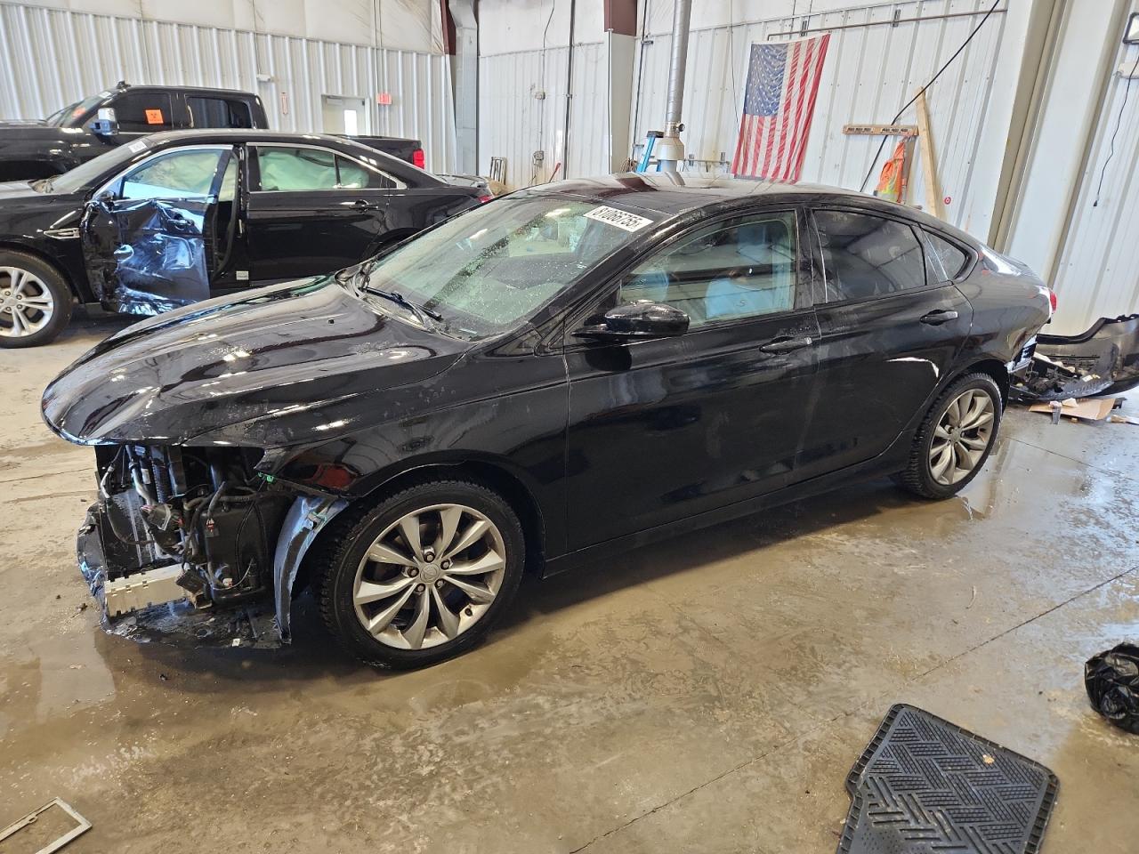  Salvage Chrysler 200