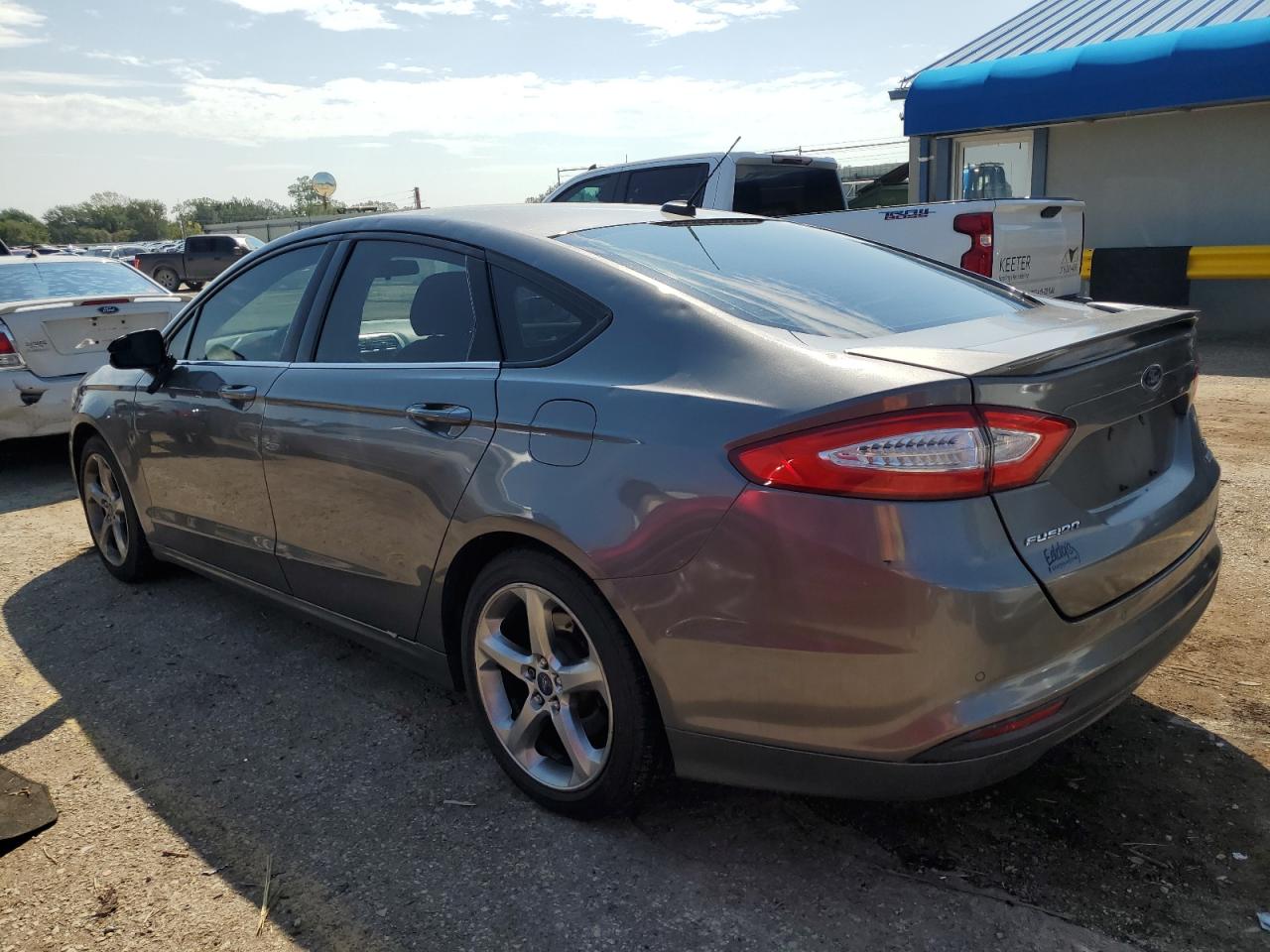 FORD FUSION SE