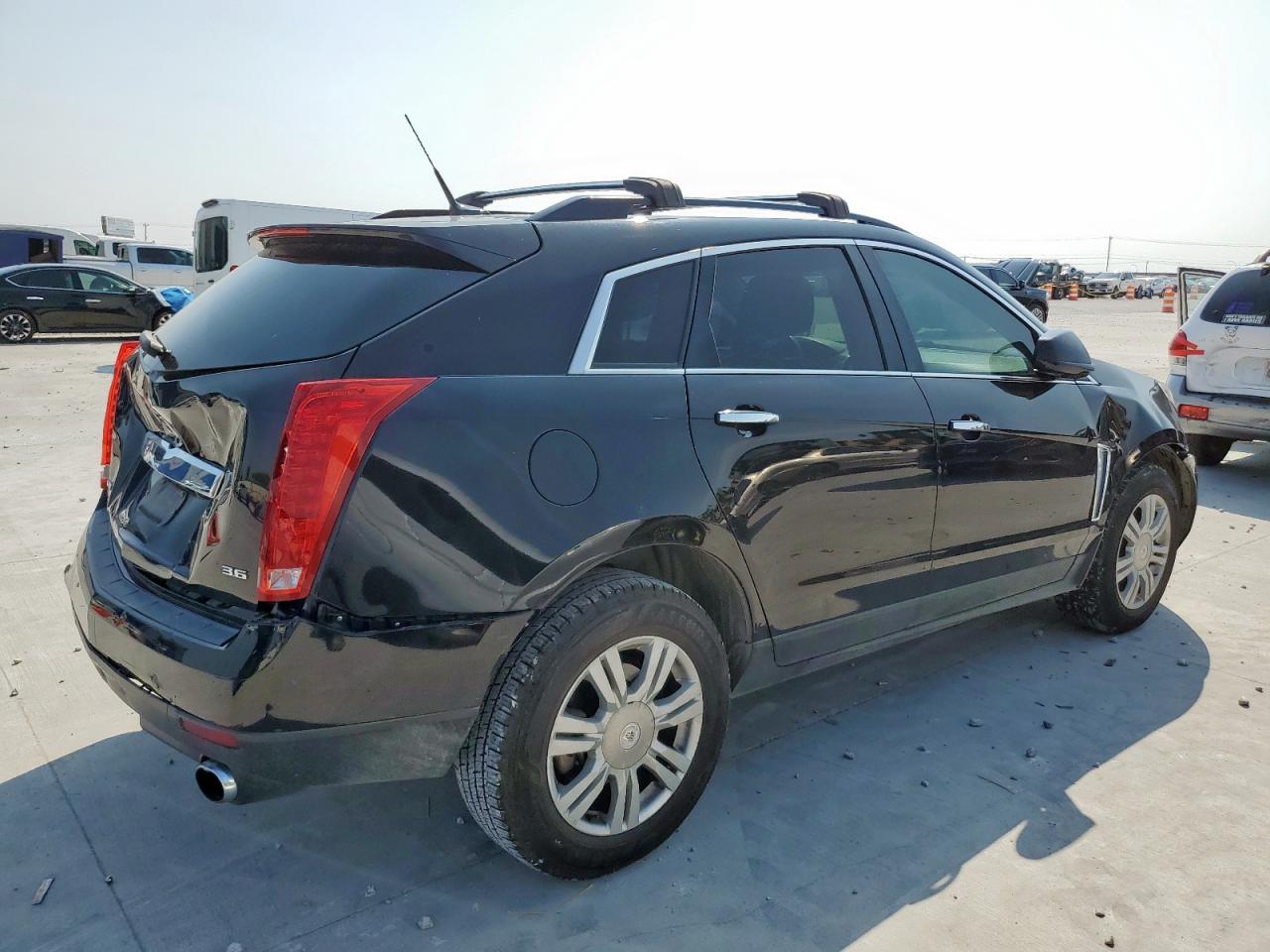 CADILLAC SRX