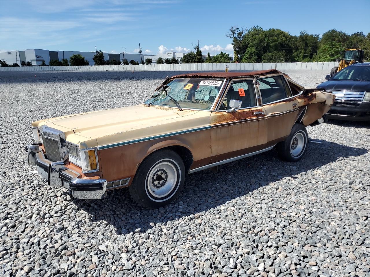  Salvage Lincoln Versailles