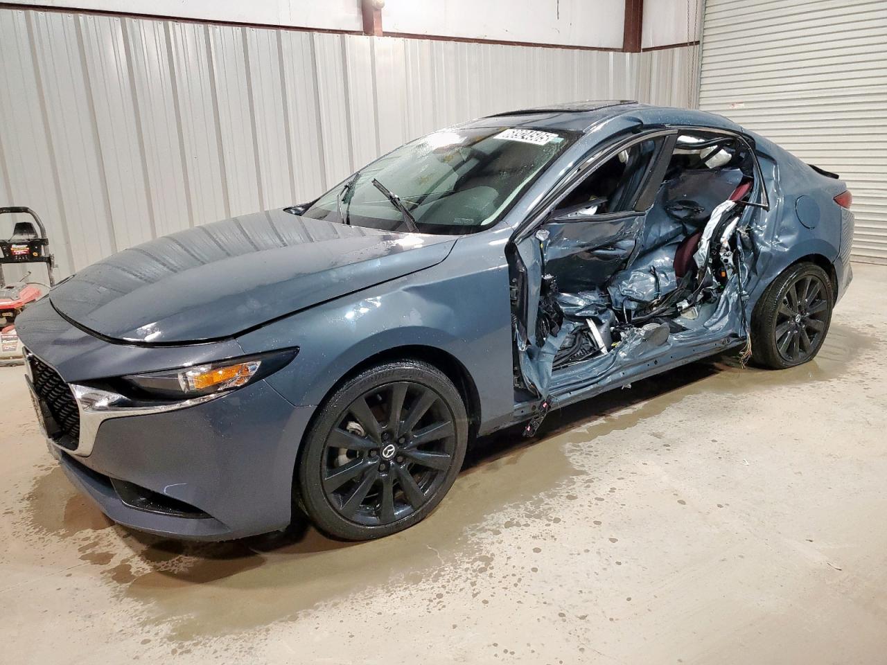  Salvage Mazda 3