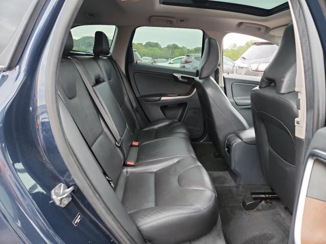 2015 VOLVO XC60 T6 PR YV4902RK2F2743552